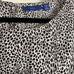 Apt. 9 Monochrome Patterned Top